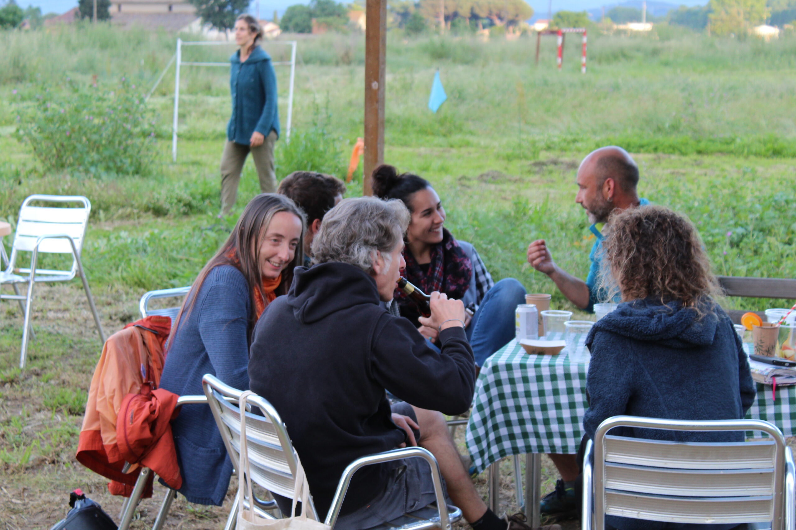 Grup compartint a les instal·lacions de Montseny Aventura